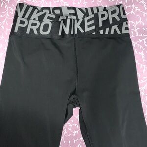 Nike Pro DriFit Leggings. Size Medium.